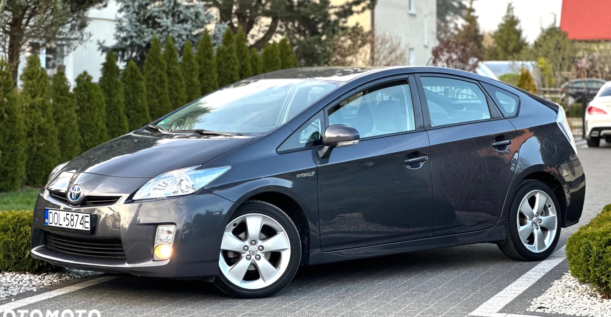 Toyota Prius cena 40900 przebieg: 185000, rok produkcji 2011 z Twardogóra małe 781